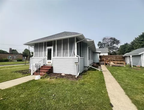 307 S S Park, Sturgis, MI 49091