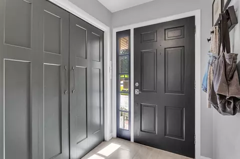 Entry Way - 3414 Caroline, Jackson, MI 49203 photo 1 of 3