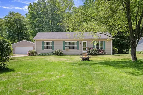 1417 Greenhouse, Bangor, MI 49013