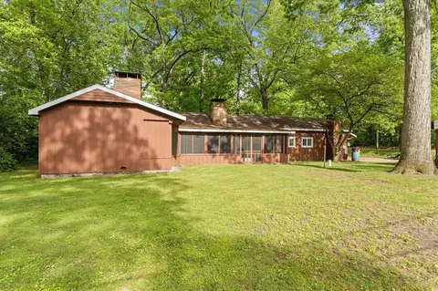 2240 S 13th, Niles, MI 49120