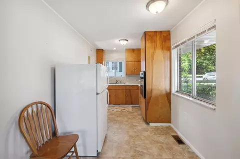 Kitchen - 2910 Elizabeth, Wayne, MI 48184 photo 1 of 2