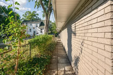 Exterior - 2910 Elizabeth, Wayne, MI 48184 photo 3 of 5
