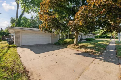 Exterior - 2910 Elizabeth, Wayne, MI 48184 photo 2 of 5