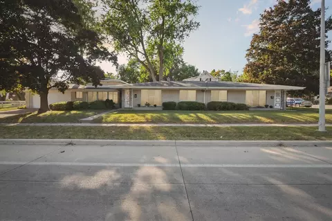 2910 Elizabeth, Wayne, MI 48184