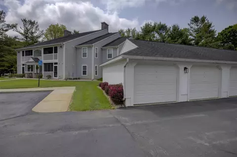 Exterior - 920 Oakbrook, Jackson, MI 49203 photo 14 of 14