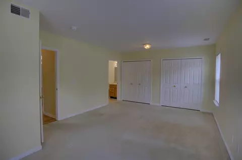 Bedroom - 920 Oakbrook, Jackson, MI 49203 photo 10 of 11