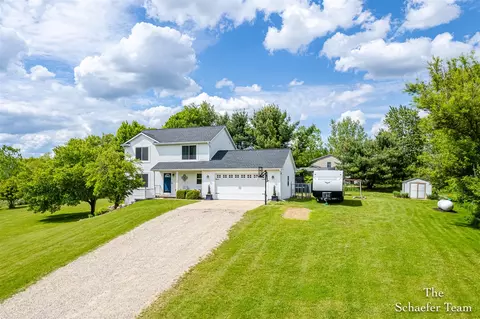 12299 Downes, Lowell, MI 49331