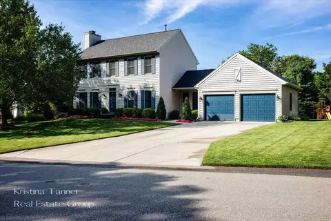 6480 Redington, Ada, MI 49301