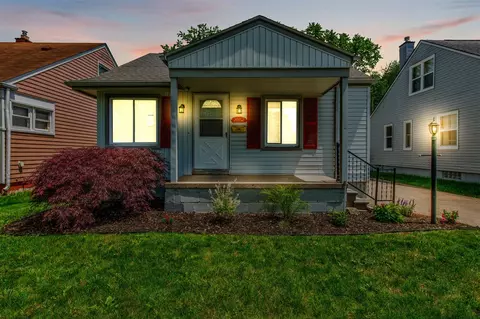 20162 Kinloch, Redford, MI 48240