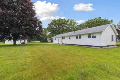 Exterior - 368 Earle, Carleton, MI 48117 photo 5 of 8