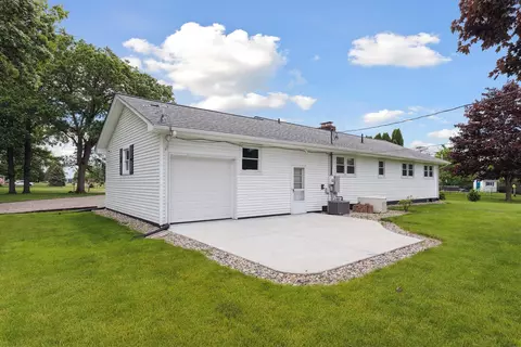 Exterior - 368 Earle, Carleton, MI 48117 photo 6 of 8