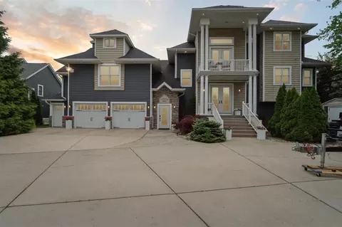 9021 Portage, Portage, MI 49002