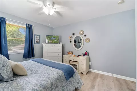 Bedroom - 11815 Waldron, Jerome, MI 49249 photo 5 of 11