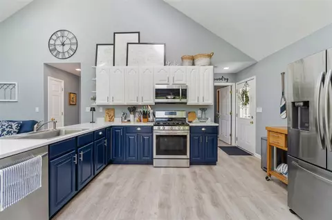 Kitchen - 11815 Waldron, Jerome, MI 49249 photo 6 of 7
