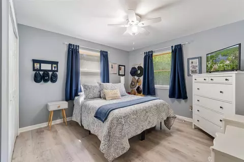 Bedroom - 11815 Waldron, Jerome, MI 49249 photo 3 of 11