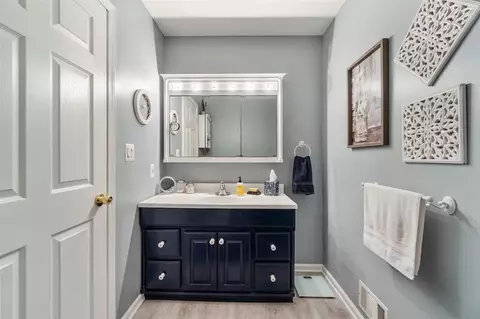 Bath - 11815 Waldron, Jerome, MI 49249 photo 1 of 3