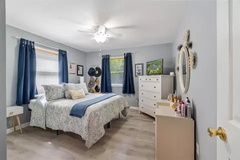 Bedroom - 11815 Waldron, Jerome, MI 49249 photo 2 of 11