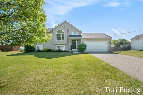 6195 S Johnson, Greenville, MI 48838
