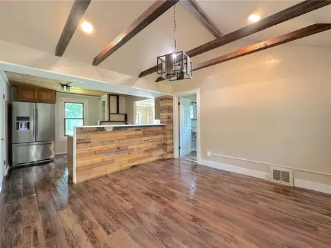 Living - 315 E Spruce, Marshall, MI 49068 photo 1 of 6