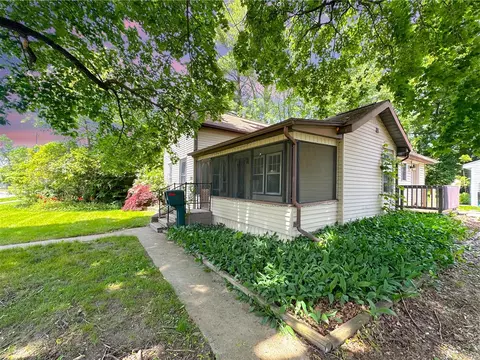 Exterior - 315 E Spruce, Marshall, MI 49068 photo 2 of 8