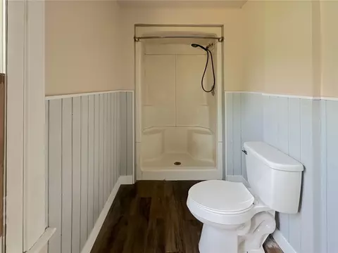Bath - 315 E Spruce, Marshall, MI 49068 photo 2 of 2