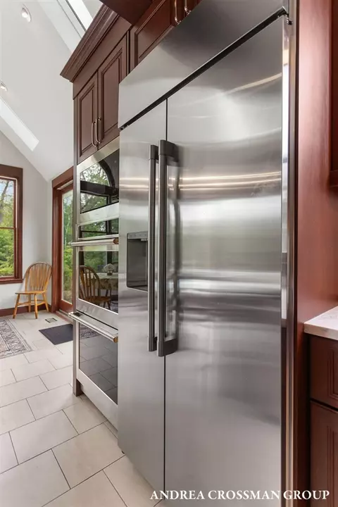 Kitchen - 148 S S Un, Douglas, MI 49406 photo 9 of 9