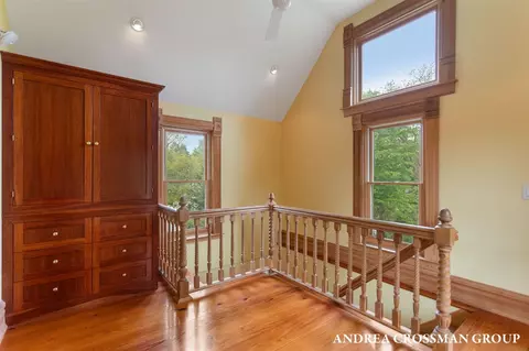 Entry Way - 148 S S Un, Douglas, MI 49406 photo 4 of 5