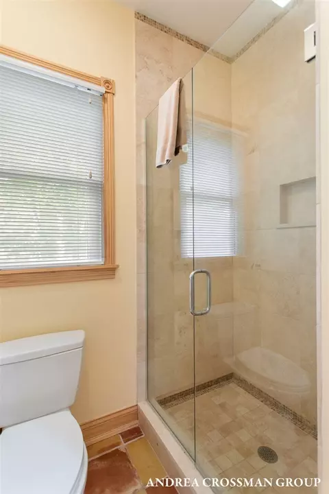 Bath - 148 S S Un, Douglas, MI 49406 photo 11 of 11