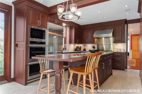 Kitchen - 148 S S Un, Douglas, MI 49406 photo 4 of 9