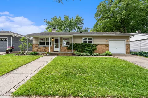 2305 S S Cir, Ann Arbor, MI 48103