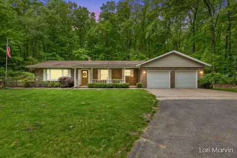 14777 Myers Lk, Cedar Springs, MI 49319