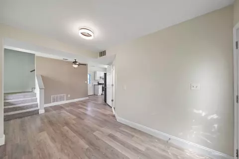 916 Oak, Adrian, MI 49221 photo 6