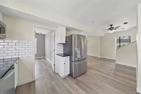916 Oak, Adrian, MI 49221 photo 11
