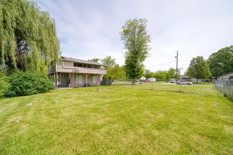 916 Oak, Adrian, MI 49221 photo 38