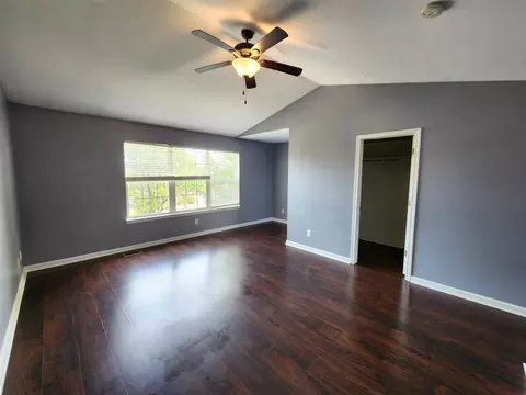 Living - 641 Powell, Dundee, MI 48131 photo 6 of 6