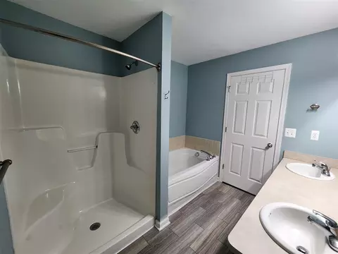 Bath - 641 Powell, Dundee, MI 48131 photo 2 of 3