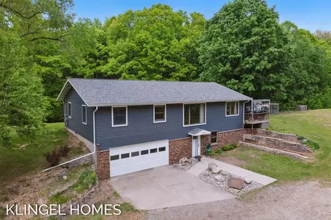 5204 S 68th, New Era, MI 49446