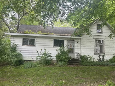 342 Grand, Michigan Center, MI 49254