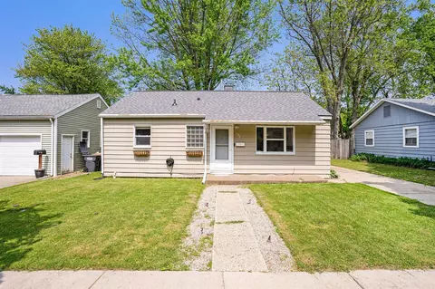 734 Hiways, South Haven, MI 49090