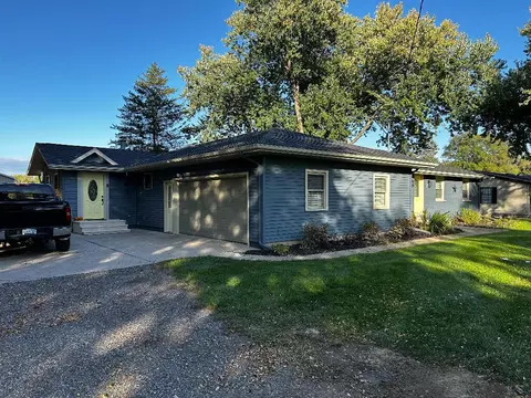 775 Riverview, Plainwell, MI 49080