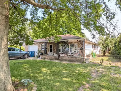802 W Arlington, Bangor, MI 49013