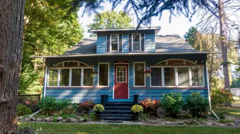8661 Elm Vly, Union Pier, MI 49129