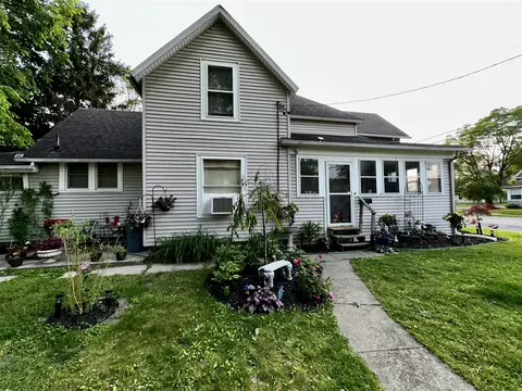 413 E Ganson, Jackson, MI 49201 photo 3