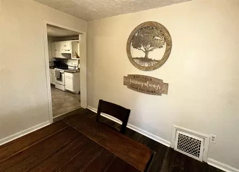 413 E Ganson, Jackson, MI 49201 photo 9