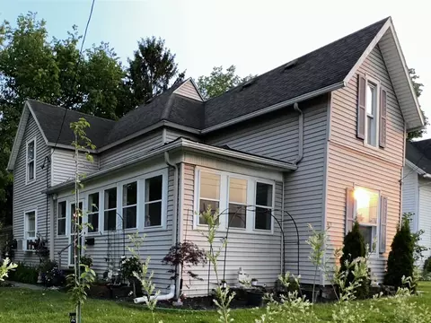 413 E Ganson, Jackson, MI 49201 photo 2