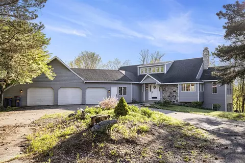 620 Twin Lks, Grand Rapids, MI 49525