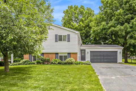 5134 Surf, Rockford, MI 49341