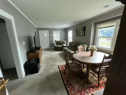 Living - 120 Austin, Jackson, MI 49202 photo 2 of 2