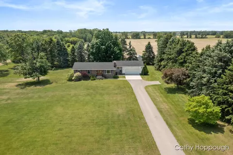 686 E Tuttle, Ionia, MI 48846 photo 21