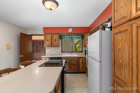 686 E Tuttle, Ionia, MI 48846 photo 7